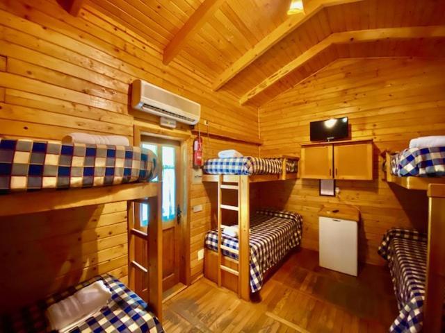 Camping Rural Llanos De Arance โกโตริโอส ภายนอก รูปภาพ
